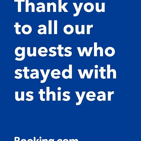 شقة Avrora فارنا