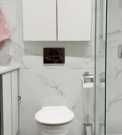 Avrora Apartment Warna