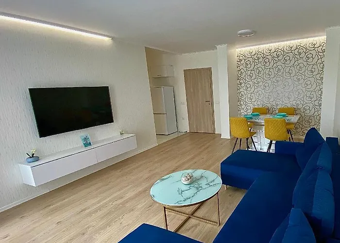 Avrora Апартаменти *